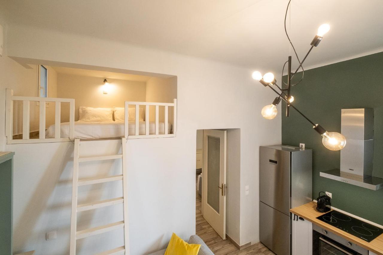 Central5 Boutique Apartments With Common Garden Next To Metro Athens Exterior photo