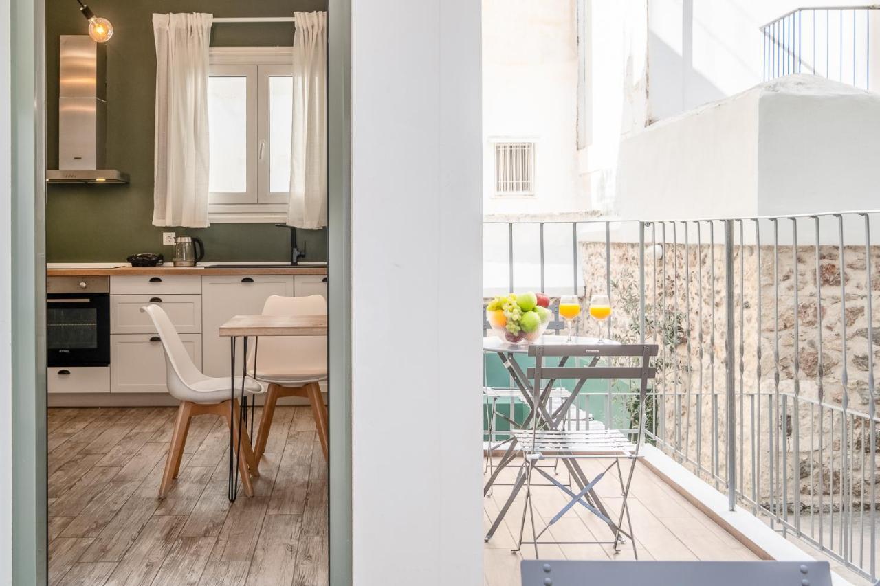 Central5 Boutique Apartments With Common Garden Next To Metro Athens Exterior photo